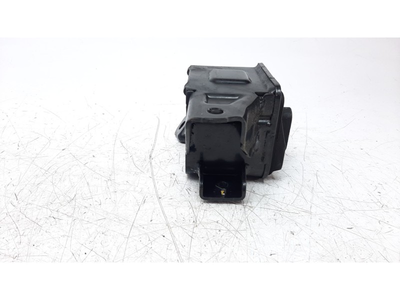 Recambio de soporte motor izquierdo para hyundai kona referencia OEM IAM 21830J9000  