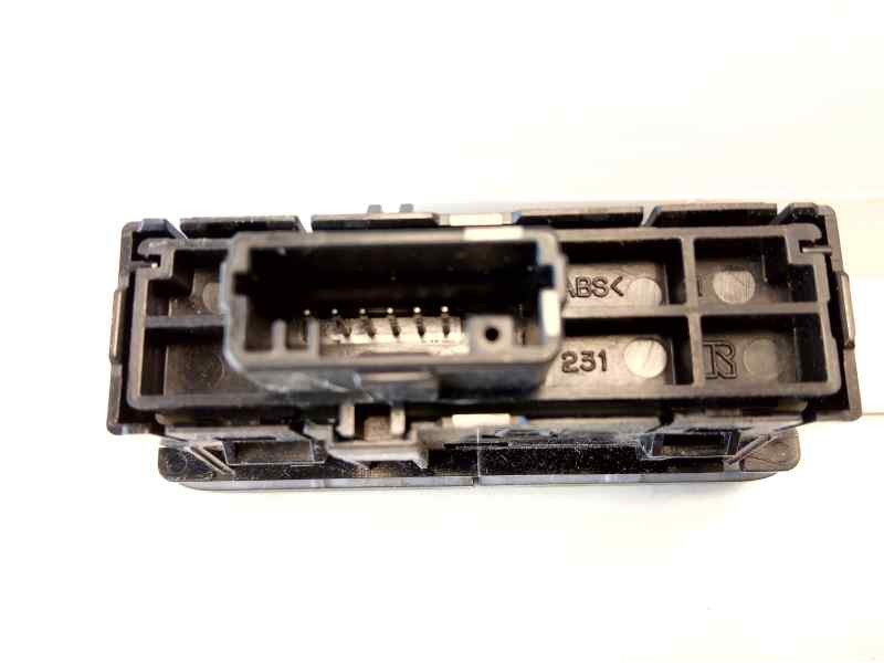 Recambio de interruptor para toyota hilux (kun) double cab 4x4 referencia OEM IAM 15D231  