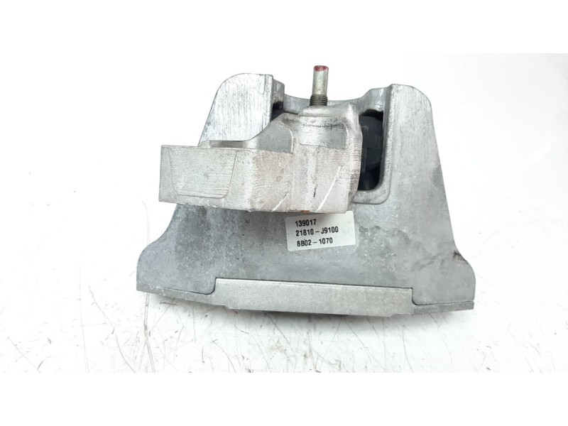 Recambio de soporte motor derecho para hyundai kona referencia OEM IAM 21812J9100  