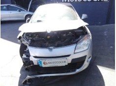 renault megane iii berlina 5 p del año 2011 2