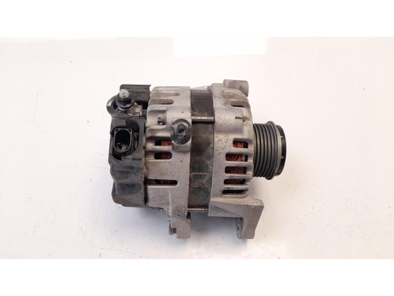 Recambio de alternador para kia ceed 1.0 tgdi cat referencia OEM IAM 3730004950 ALF030164 