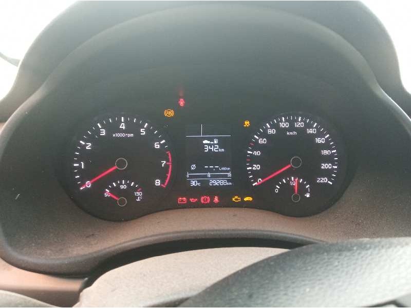 kia rio (yb) del año 2018