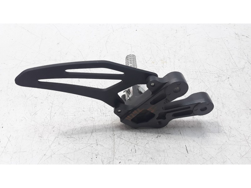 Recambio de estribo para yamaha yzf-r6 referencia OEM IAM B7N2745100  