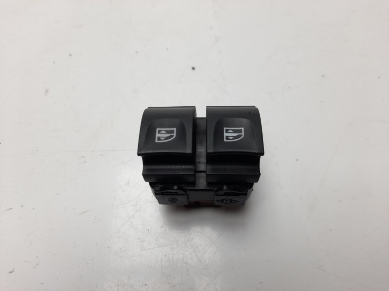 Recambio de mando elevalunas delantero izquierdo para renault clio iv 1.5 dci diesel fap referencia OEM IAM 254113300R IAF340017