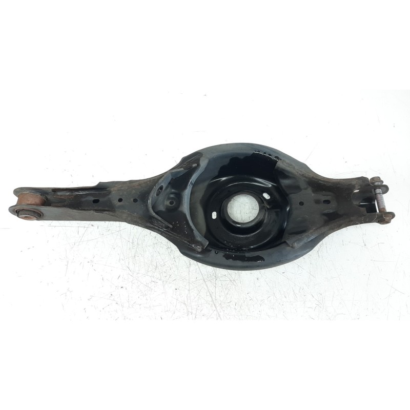 Recambio de brazo suspension inferior trasero izquierdo para mazda cx-3 2.0 cat referencia OEM IAM KD3528350  