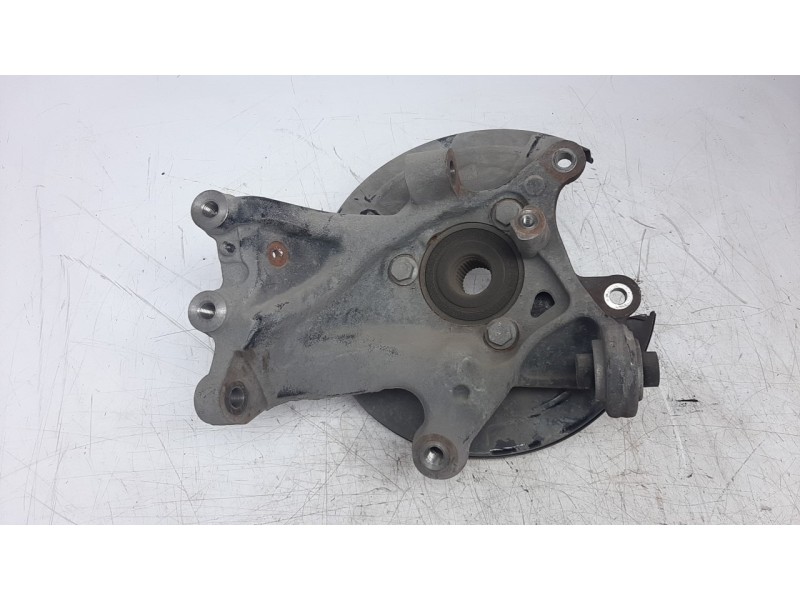 Recambio de mangueta trasera derecha para opel insignia berlina 2.0 16v cdti referencia OEM IAM 13311907  