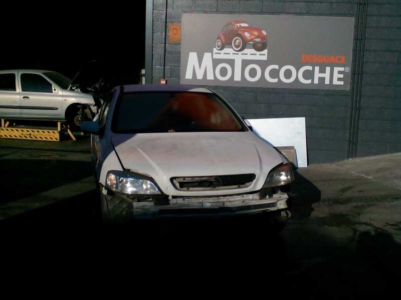 opel astra g berlina del año 1999