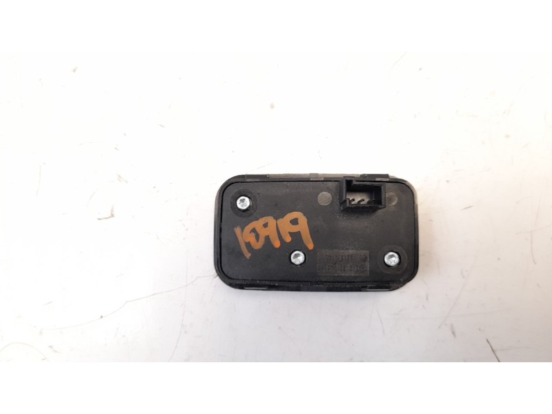Recambio de interruptor para mercedes-benz clase gla (bm 247) 1.3 cat referencia OEM IAM 2128210551  