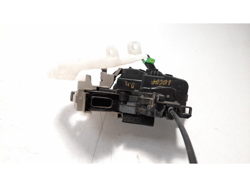 Recambio de cerradura puerta delantera derecha para kia ceed 1.0 tgdi cat referencia OEM IAM 81320J7000  