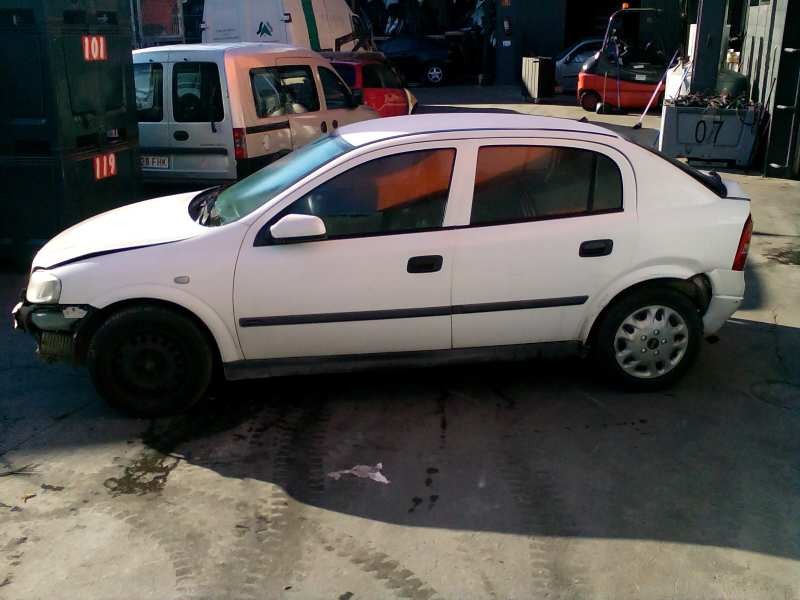 opel astra g berlina del año 1999