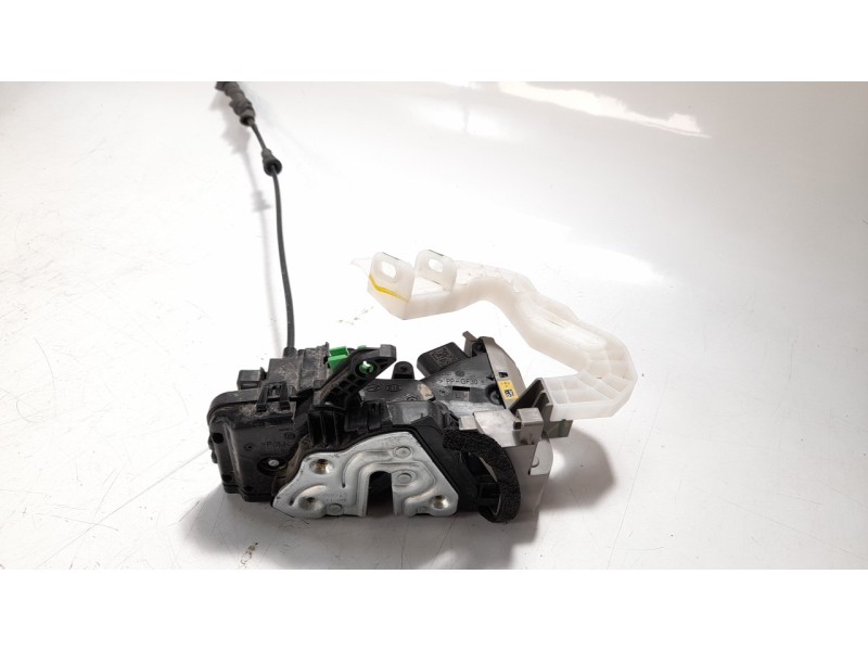 Recambio de cerradura puerta delantera derecha para kia ceed 1.0 tgdi cat referencia OEM IAM 81320J7000  