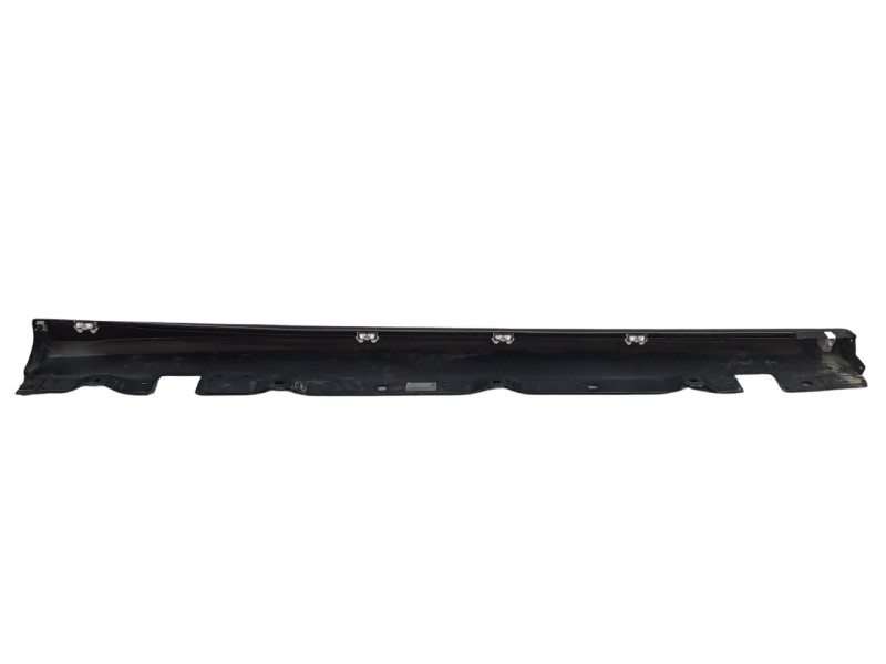 Recambio de estribos laterales para mercedes-benz cla-klasse (bm 118) cla 250 e (118.385) referencia OEM IAM A1186909300  