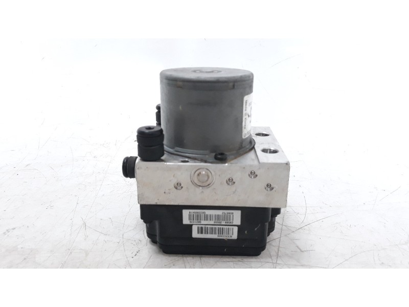 Recambio de abs para hyundai i20 1.2 16v cat referencia OEM IAM 58920C8250  