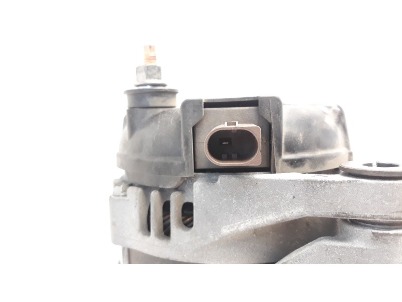 Recambio de alternador para jeep compass ii 1.4 m-air cat referencia OEM IAM 56029784AA  
