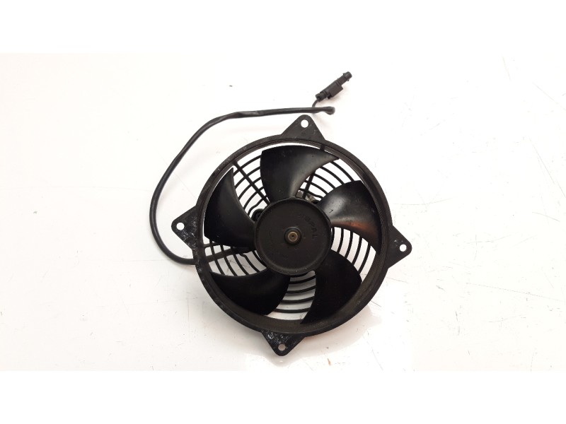 Recambio de electroventilador para bmw c 650 gt c 650 gt referencia OEM IAM 7725070  