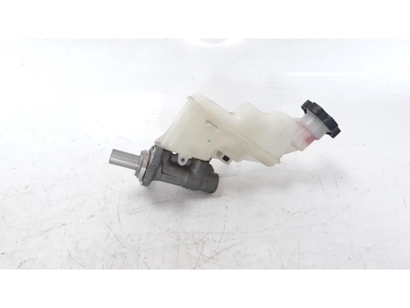 Recambio de bomba freno para hyundai i20 1.2 16v cat referencia OEM IAM 58510C8100  