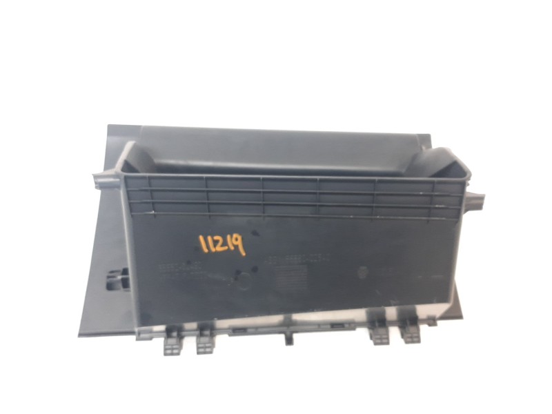 Recambio de guantera para toyota corolla (e21) referencia OEM IAM 5555202430  