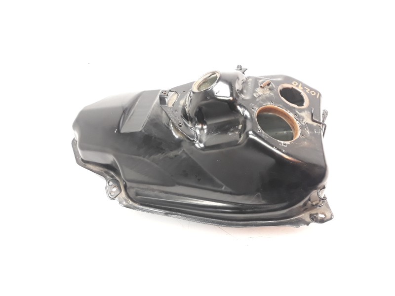 Recambio de deposito combustible para bmw c 650 gt c 650 gt referencia OEM IAM 16117724935  