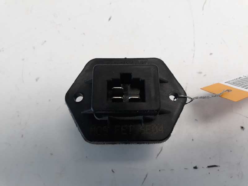 Recambio de resistencia calefaccion para kia carnival 2.9 crdi vgt active referencia OEM IAM 0K55261C08A 6E04 