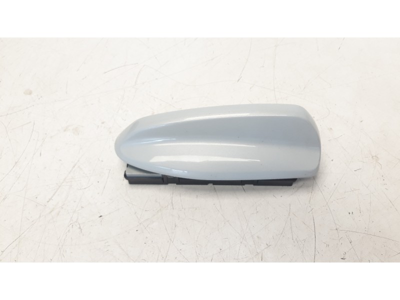 Recambio de antena para volvo xc 40 1.5 cat referencia OEM IAM 31438104  