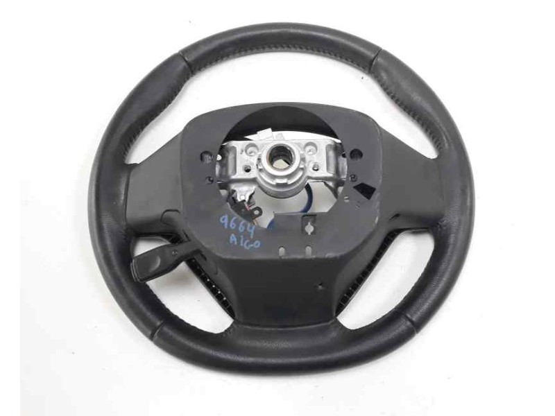 Recambio de volante para toyota aygo x-clusive referencia OEM IAM 451000H060  