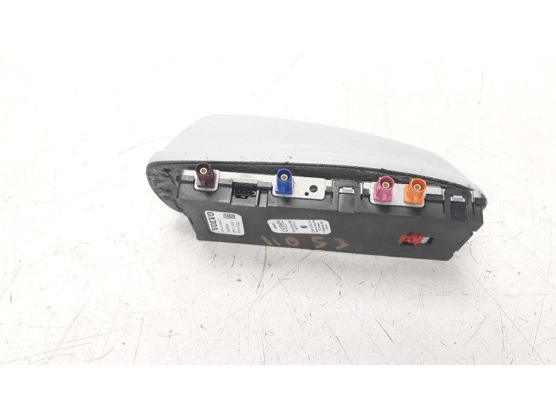Recambio de antena para volvo xc 40 1.5 cat referencia OEM IAM 31438104  