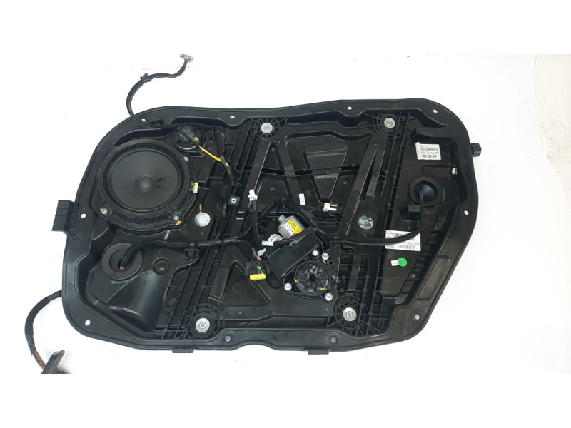 Recambio de elevalunas delantero derecho para kia ceed 1.0 tgdi cat referencia OEM IAM 82481J7000  