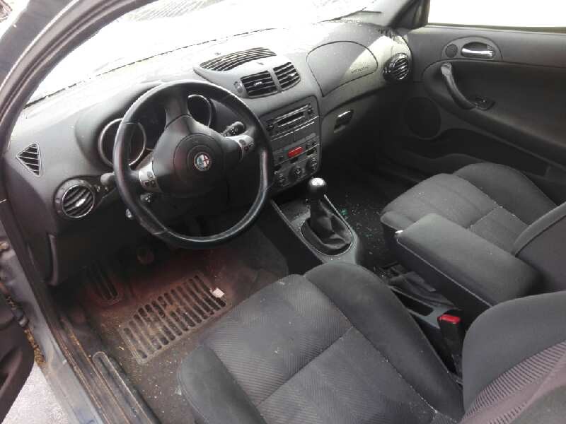 alfa romeo 147 (190) del año 2003