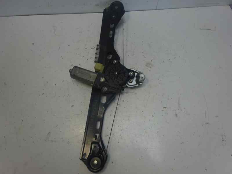 Recambio de elevalunas trasero derecho para mercedes-benz clase c (w203) berlina 270 cdi (203.016) referencia OEM IAM 2037300446