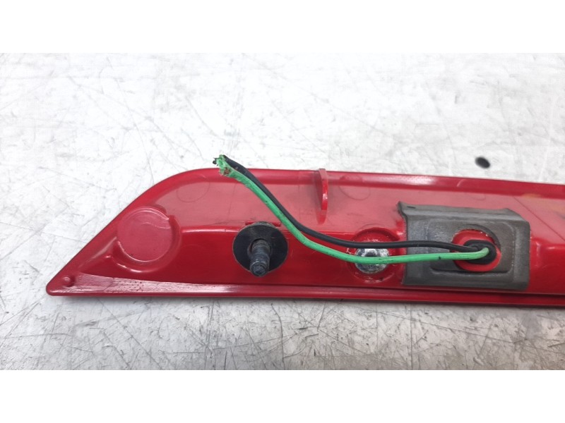 Recambio de luz central de freno para hyundai tucson kosmo 4wd referencia OEM IAM 92700D7200  