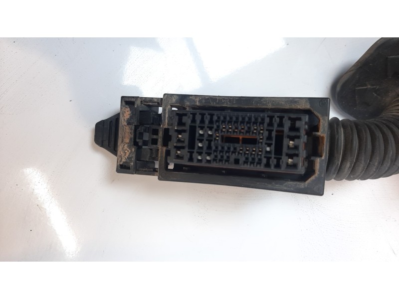 Recambio de elevalunas delantero derecho para kia ceed 1.0 tgdi cat referencia OEM IAM 82481J7000  