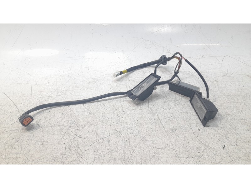 Recambio de piloto matricula para hyundai tucson kosmo 4wd referencia OEM IAM 92501D3000  
