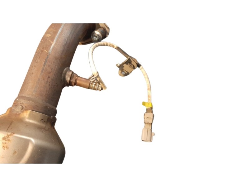 Recambio de catalizador para toyota corolla (e21) referencia OEM IAM 174100TD30  