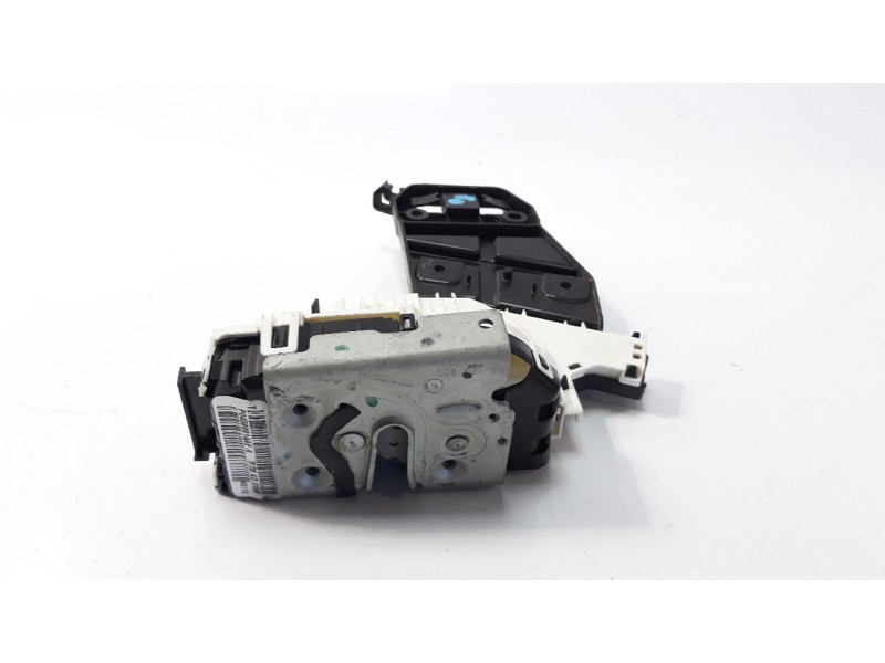Recambio de cerradura puerta trasera derecha para jeep compass ii 1.4 m-air cat referencia OEM IAM P04589914AE  
