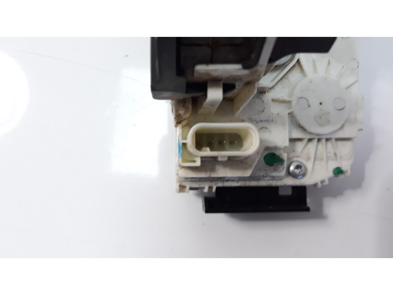 Recambio de cerradura puerta trasera derecha para jeep compass ii 1.4 m-air cat referencia OEM IAM P04589914AE  