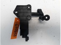 Recambio de motor elevalunas trasero derecho para kia carnival 2.9 crdi vgt active referencia OEM IAM    2