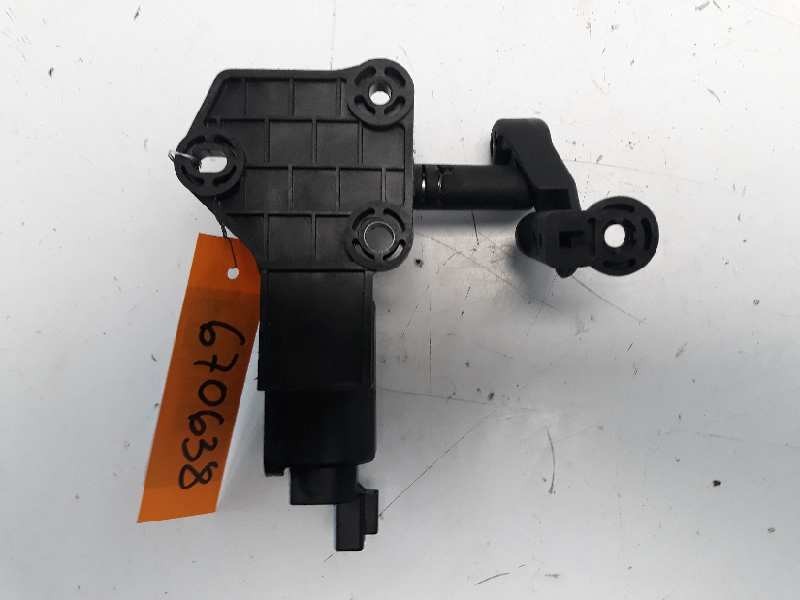 Recambio de motor elevalunas trasero derecho para kia carnival 2.9 crdi vgt active referencia OEM IAM   