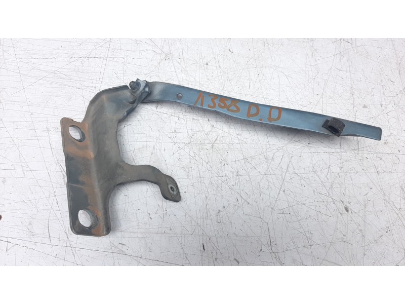 Recambio de retenedor puerta para volvo v50 familiar 1.6 diesel cat referencia OEM IAM 30753598  