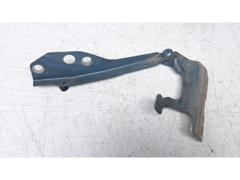 Recambio de retenedor puerta para volvo v50 familiar 1.6 diesel cat referencia OEM IAM 30753598  