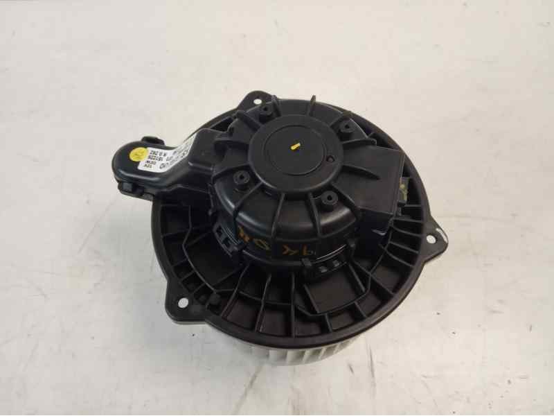 Recambio de ventilador calefaccion para hyundai tucson 1.7 crdi cat referencia OEM IAM D316NFFAA  