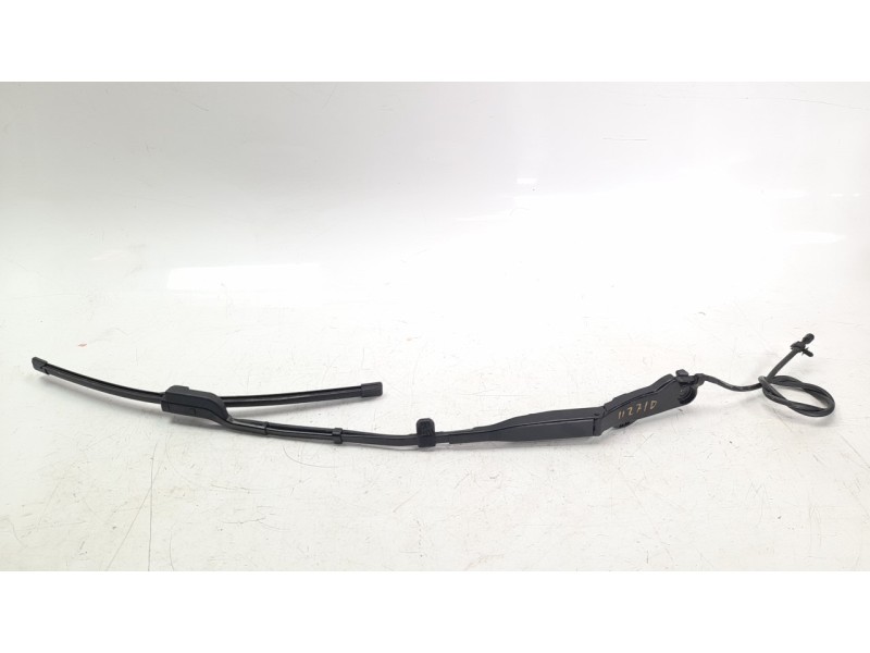 Recambio de brazo limpia delantero derecho para volvo xc 40 1.5 cat referencia OEM IAM 31689259  