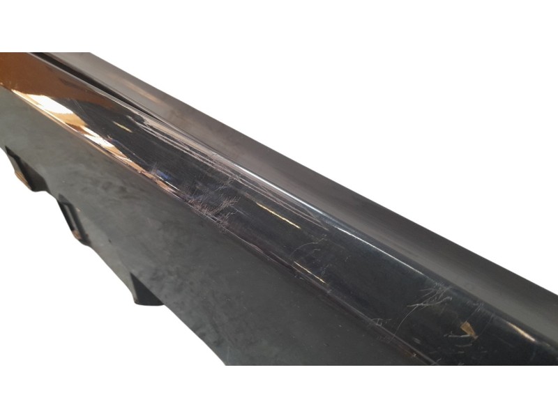 Recambio de estribos laterales para mercedes-benz cla-klasse (bm 118) cla 250 e (118.385) referencia OEM IAM A1186909400  
