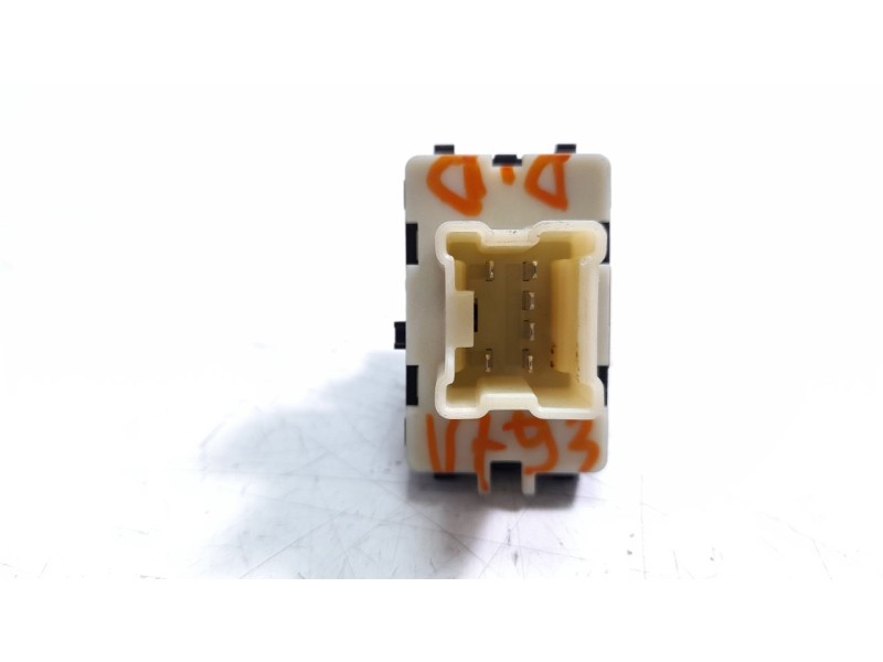 Recambio de mando elevalunas delantero derecho para dacia duster ambiance 4x2 referencia OEM IAM 254217475R IAF040017HQ 