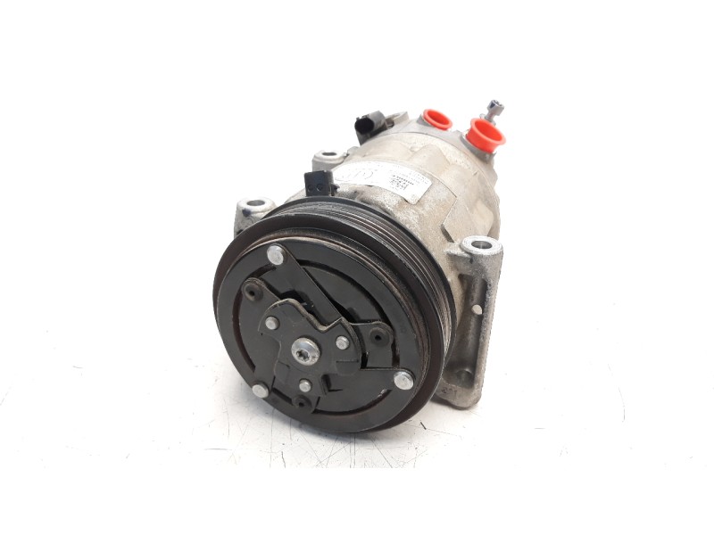 Recambio de compresor aire acondicionado para jeep compass ii 1.4 m-air cat referencia OEM IAM 51979374 320131 