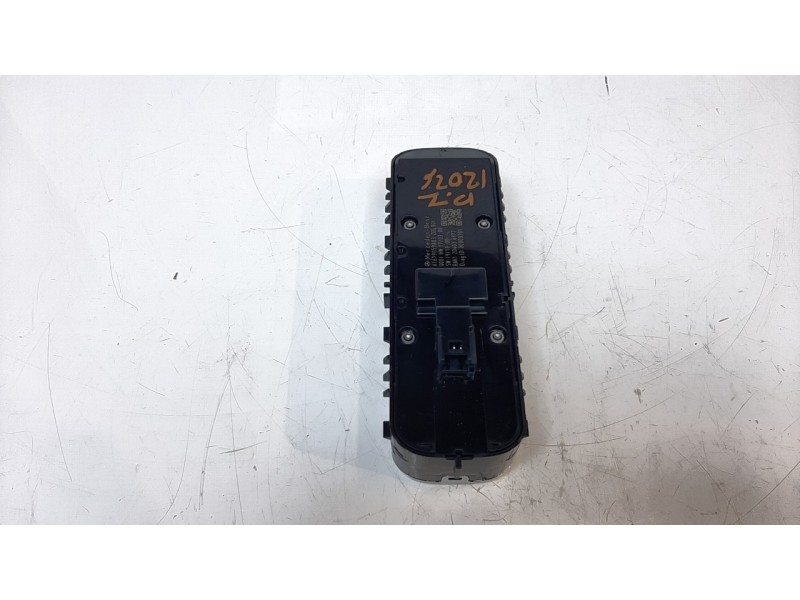 Recambio de mando elevalunas delantero izquierdo para mercedes-benz cla-klasse (bm 118) cla 250 e (118.385) referencia OEM IAM A