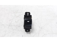 MANDO ELEVALUNAS DELANTERO DERECHO 93580C8000 IAF420087 EWSHY044