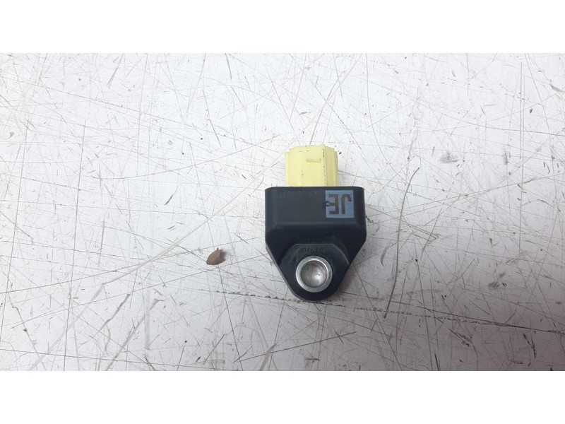 Recambio de sensor para toyota hilux (kun) referencia OEM IAM 898370K010  