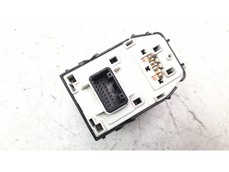 Recambio de mando retrovisor para kia stonic (ybcuv) concept referencia OEM IAM 4D64801160  