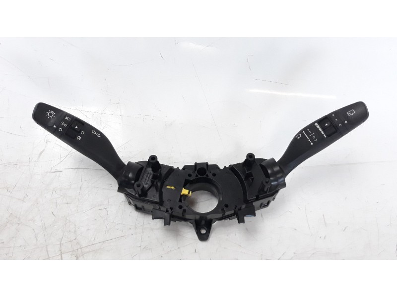 Recambio de mando multifuncion para hyundai i20 1.2 16v cat referencia OEM IAM 93403C8450  