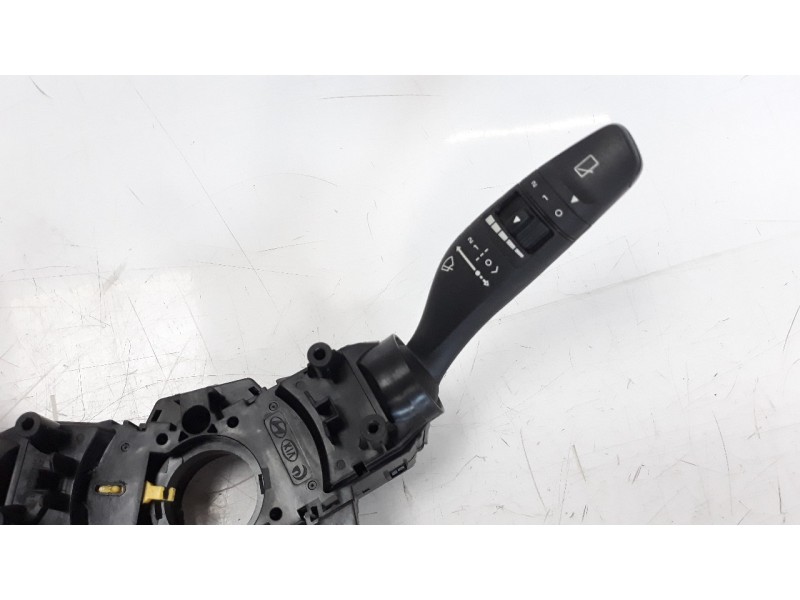 Recambio de mando multifuncion para hyundai i20 1.2 16v cat referencia OEM IAM 93403C8450  